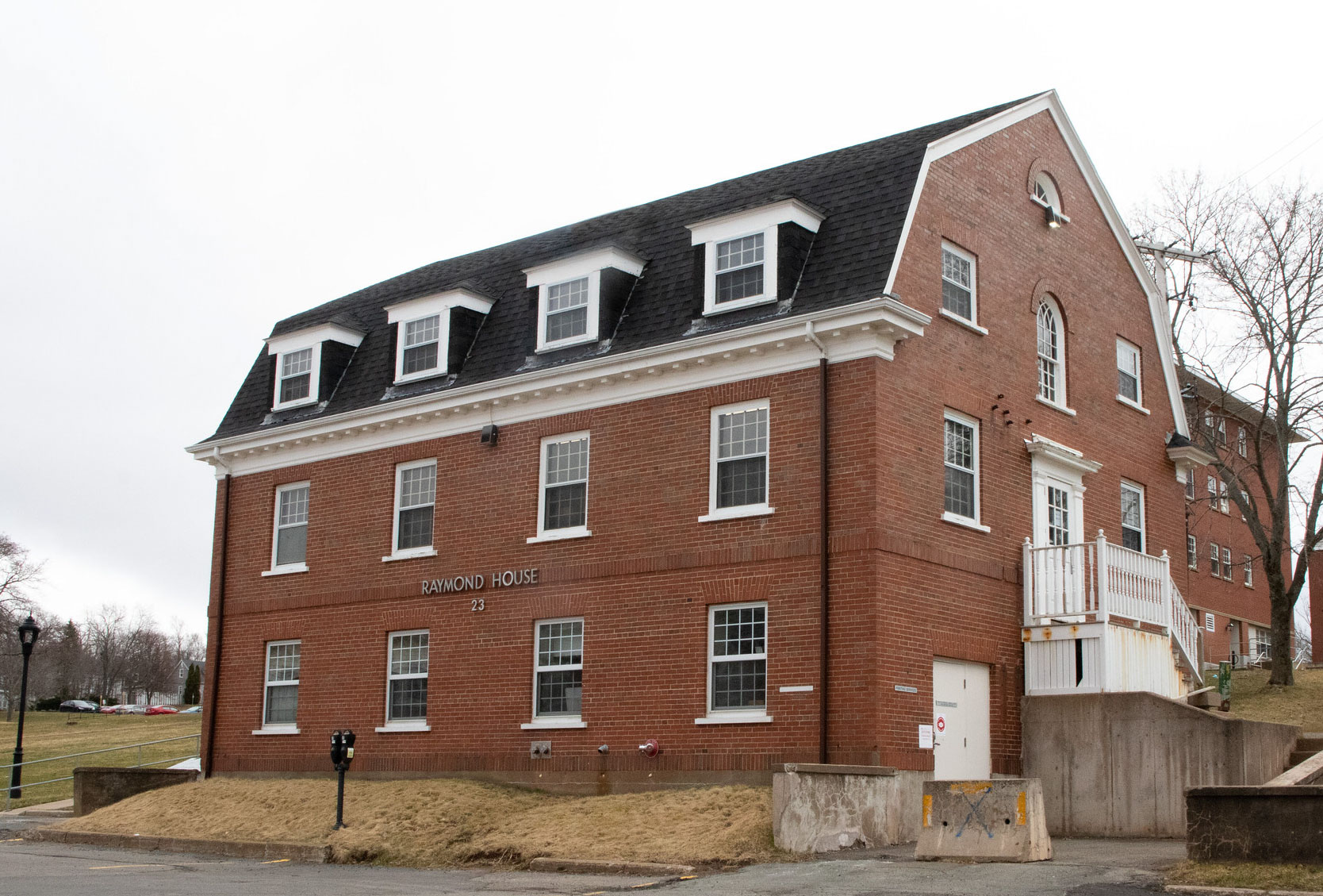 Raymond House